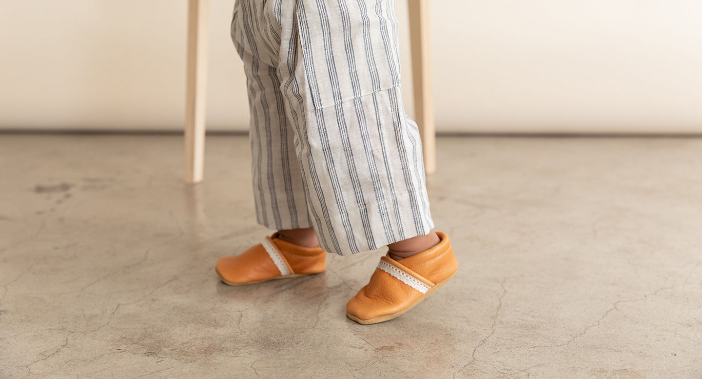 soft sole shoes for day care easy to put on for walkers