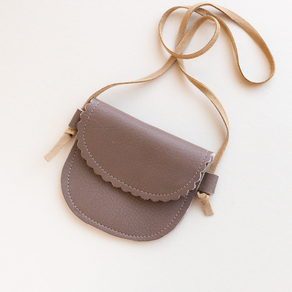 Scalloped Little Kids' Leather Bag in Clay