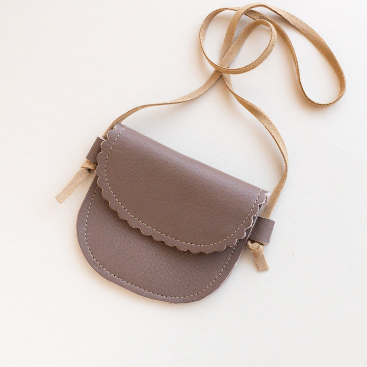 Scalloped Little Kids' Leather Bag in Clay