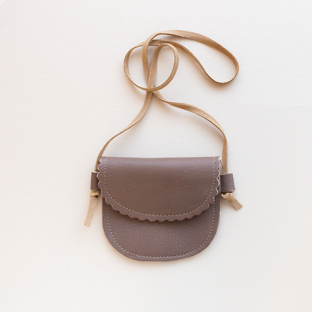 Scalloped Little Kids' Leather Bag in Clay