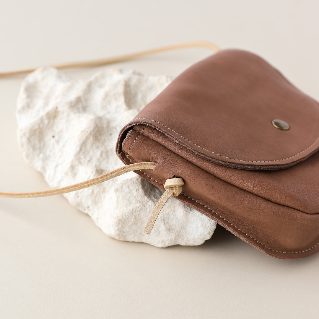 Crossbody Bag in Chocolate