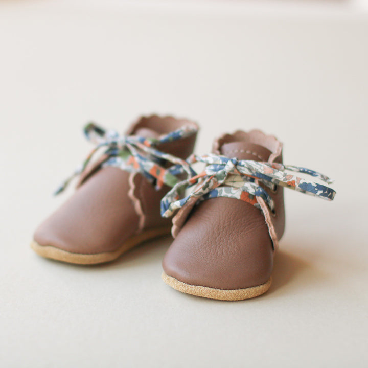 Scalloped Leather Baby Boots in Clay