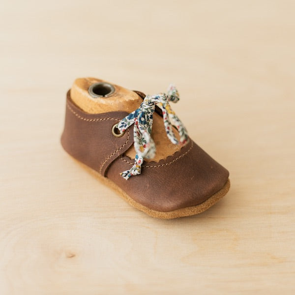 sun and lace Bella Janes in dark brown leather. tie Mary Janes for baby and toddlers