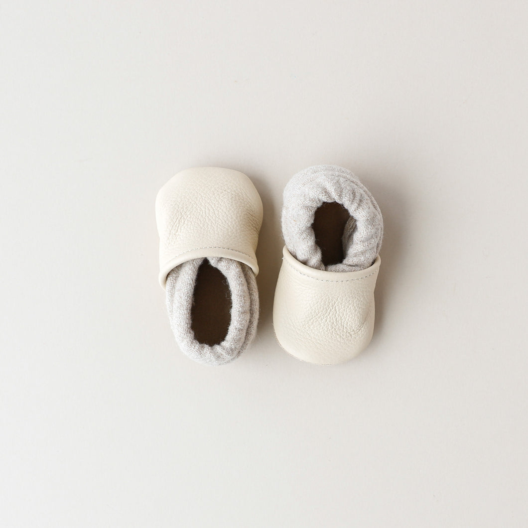 wool soft sole baby shoes. Gender neutral. 