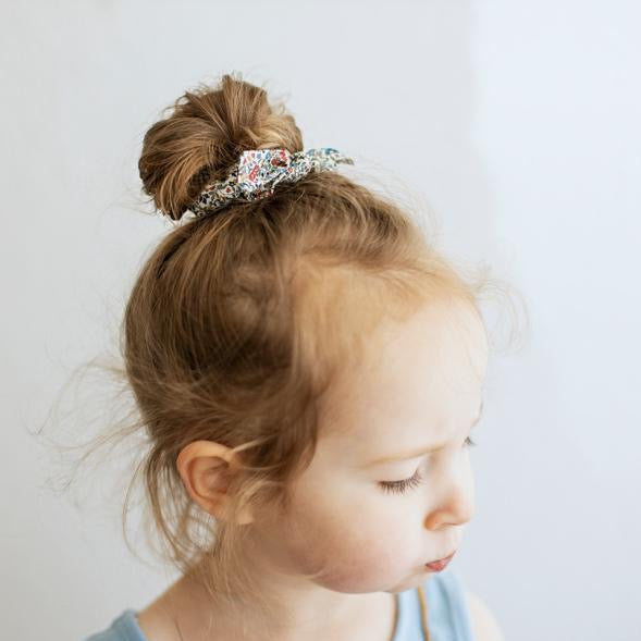 Toddler scrunchie in Cream Floral